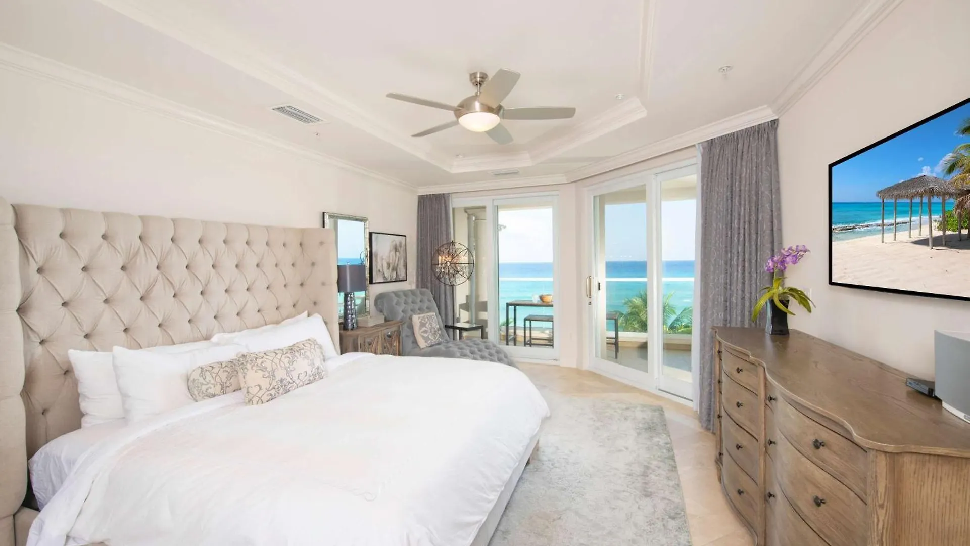 Appartement Seabreeze 8 - Luxury 4-Bedroom On Dog City
